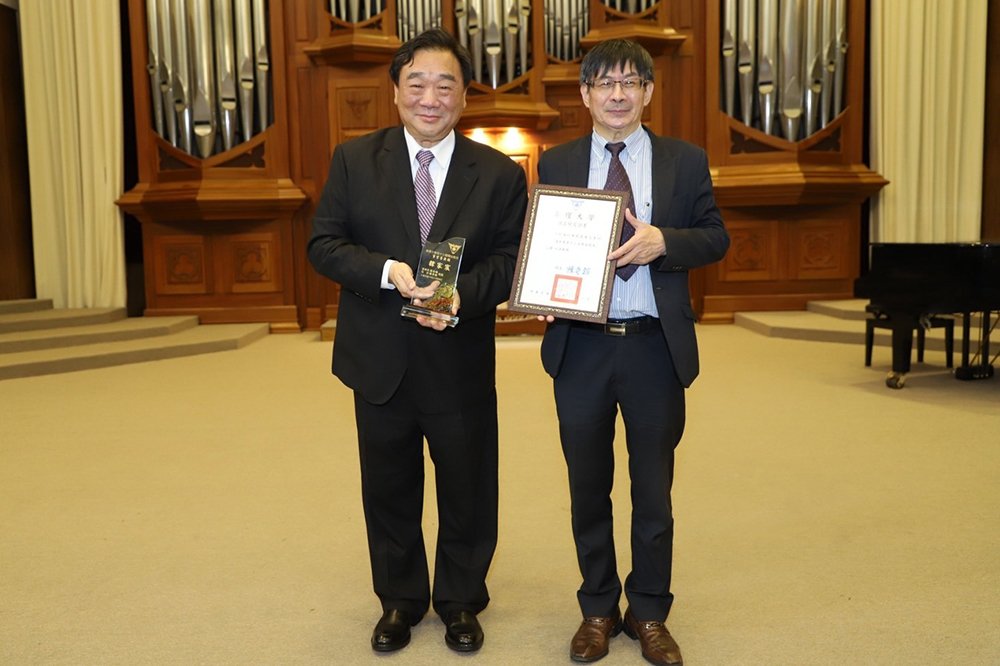 賀! 本系韓家宸董事長榮獲本校第13屆傑出校友事業菁英獎